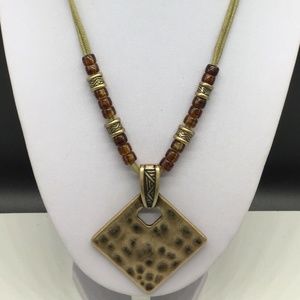 Premier Designs Jewelry - Premier Designs Gold Tone Pendant Necklace Premier Designs Jewelry - Premier Designs Gold Tone Pendant Necklace